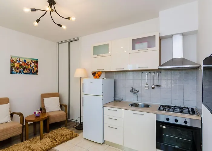 Knego - One Bedroom With Balcony And Sea View