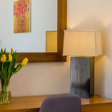 Apartment Knego - One Bedroom With Balcony And Sea View