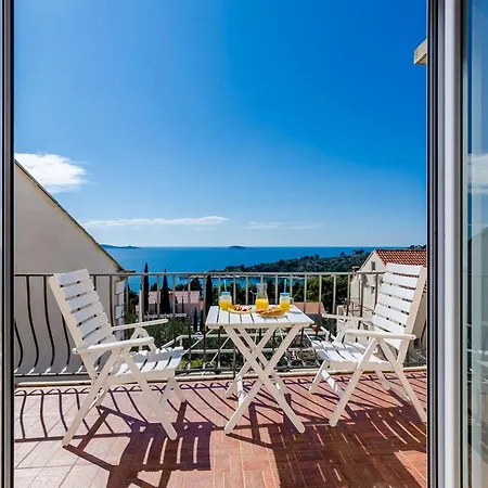 Knego - One Bedroom With Balcony And Sea View