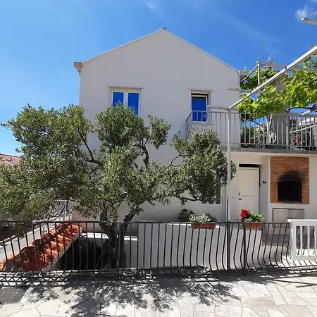 Knego - One Bedroom With Balcony And Sea View Διαμέρισμα