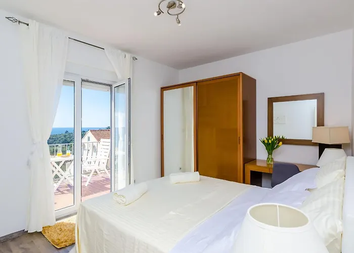 Knego - One Bedroom With Balcony And Sea View 公寓 米利尼