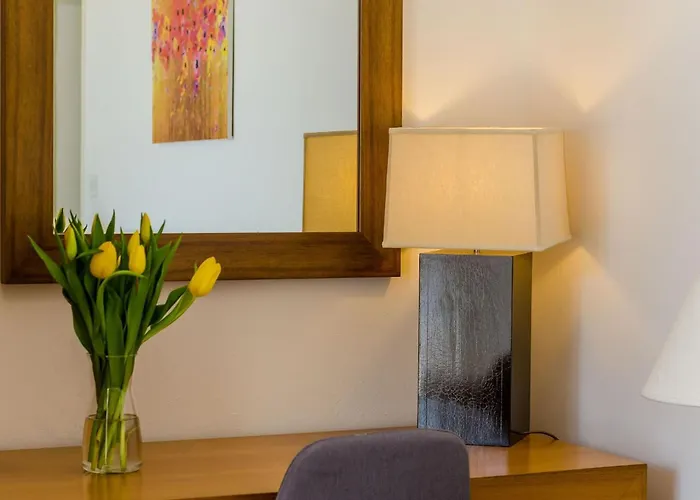 公寓 Knego - One Bedroom With Balcony And Sea View