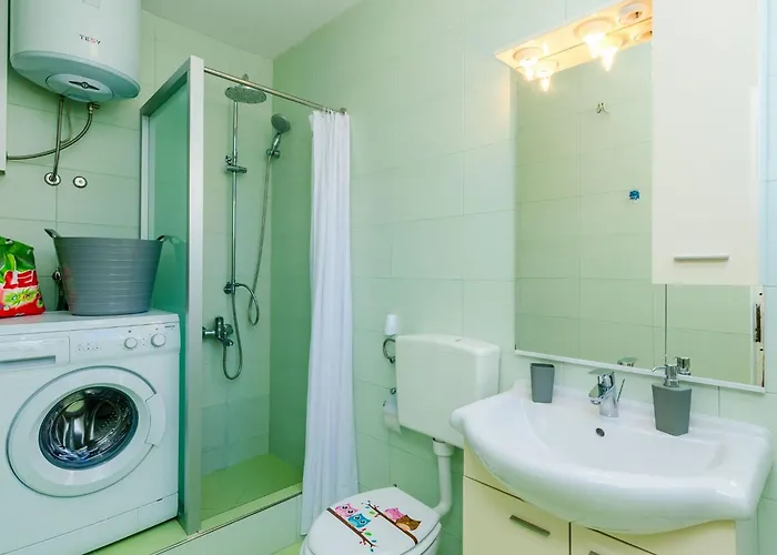 公寓 Knego - One Bedroom With Balcony And Sea View